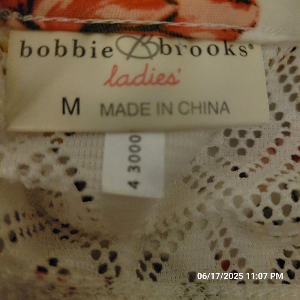 Bobbie Brooks Crochet-Back Floral Printed Belted Dress Shirt-tail Hem Size M - Picture 4 of 5